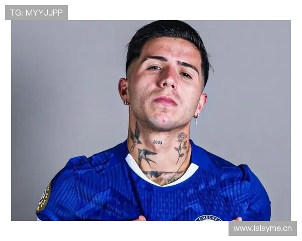 切尔西陷入困境：中场失控与后防危机如何拖垮豪门复兴之路？